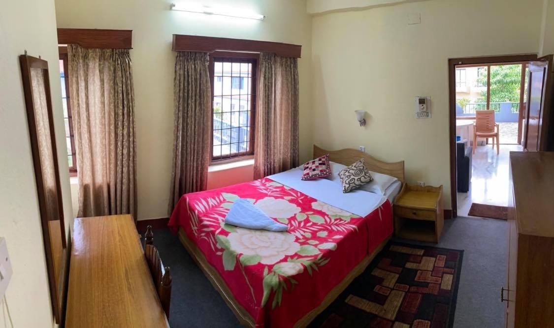 Hotel Blue Magnet Pokhara Luaran gambar