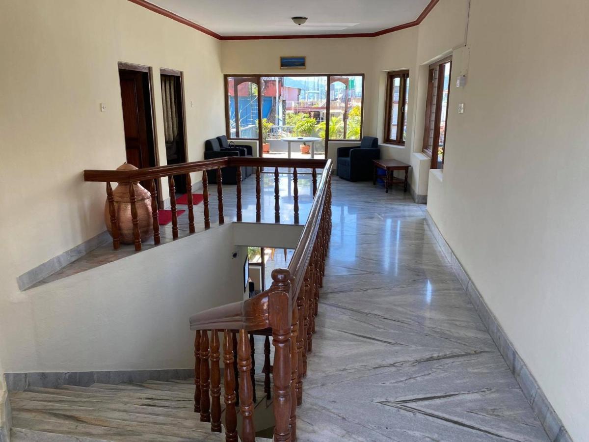Hotel Blue Magnet Pokhara Luaran gambar