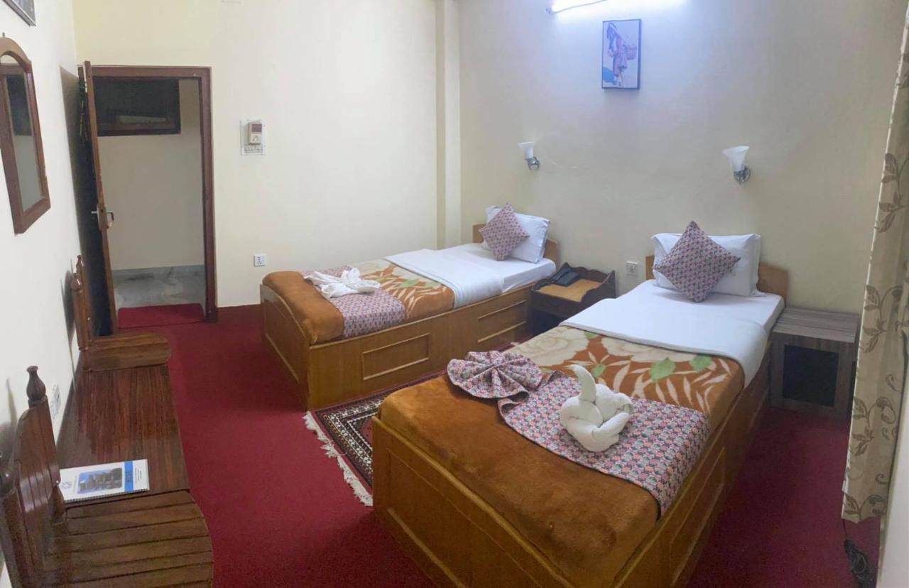 Hotel Blue Magnet Pokhara Luaran gambar