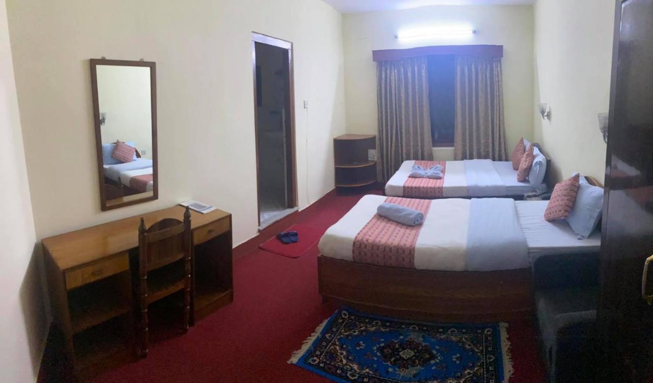 Hotel Blue Magnet Pokhara Luaran gambar