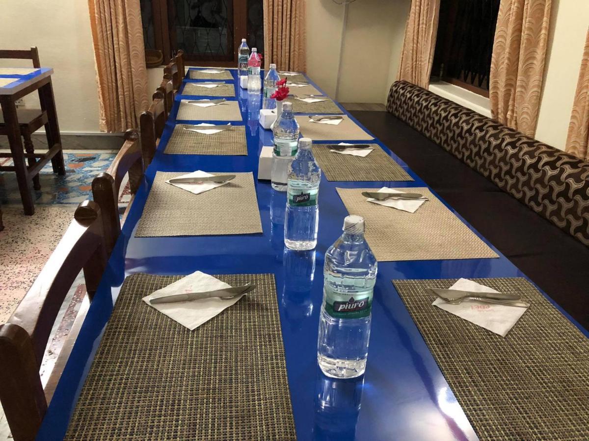 Hotel Blue Magnet Pokhara Luaran gambar
