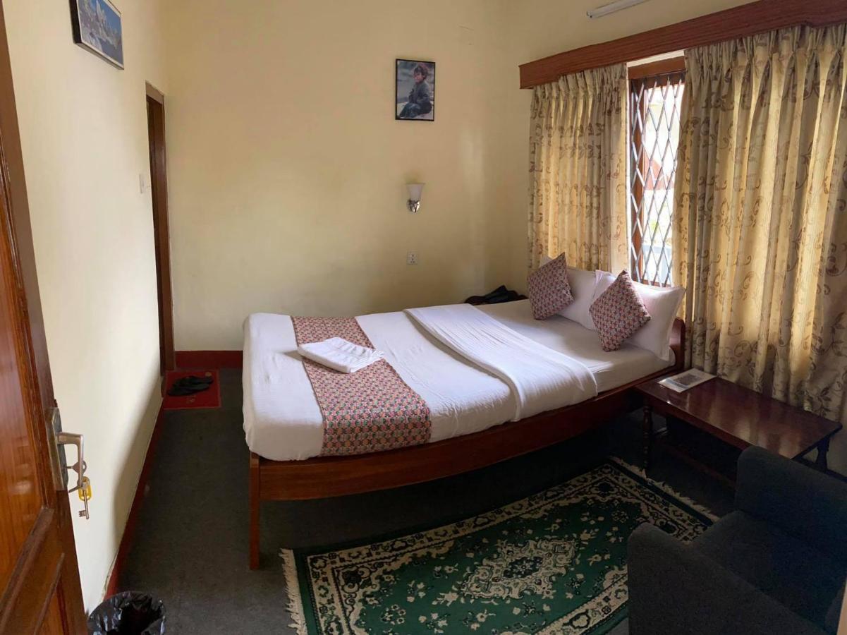 Hotel Blue Magnet Pokhara Luaran gambar