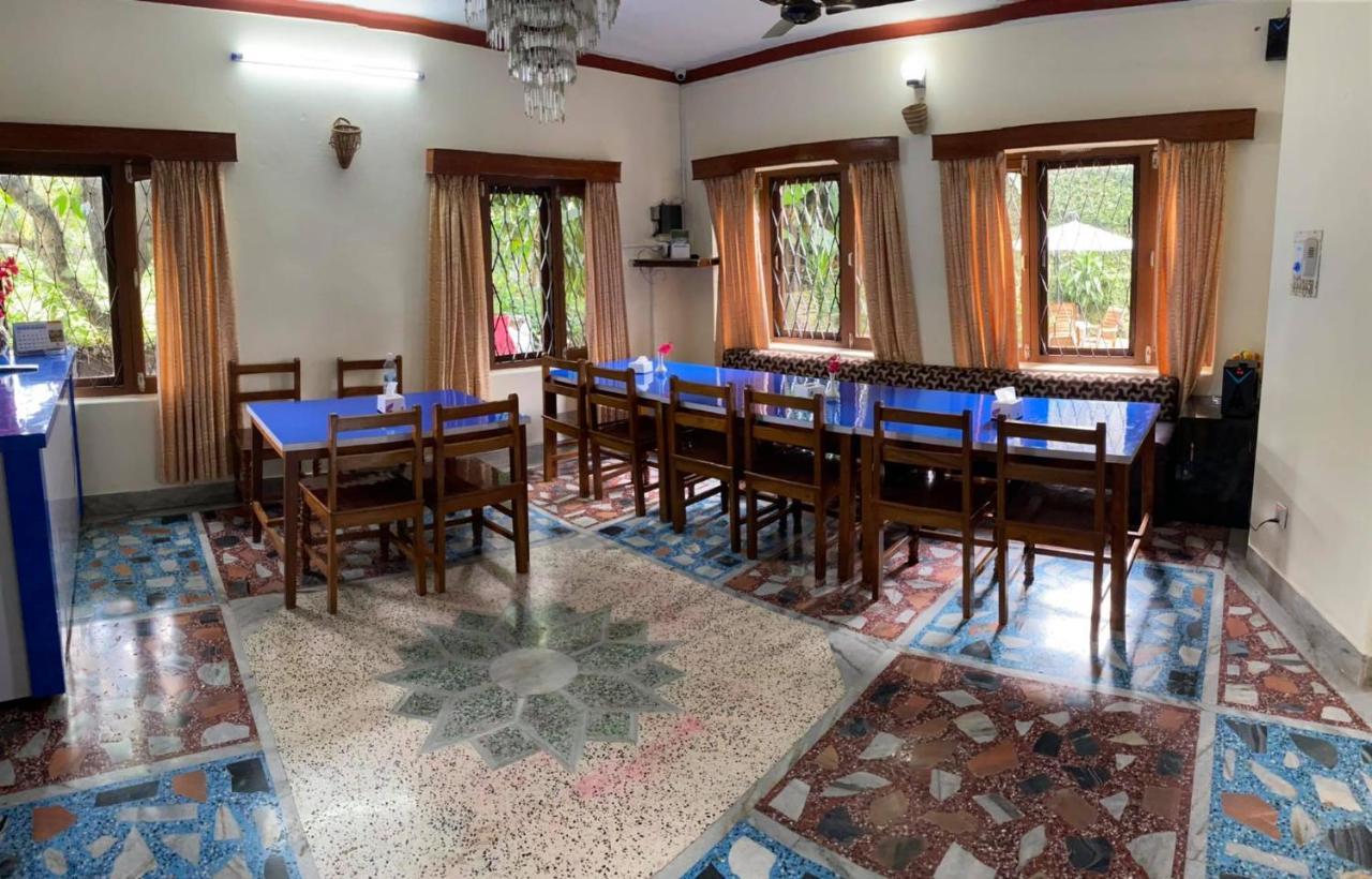 Hotel Blue Magnet Pokhara Luaran gambar