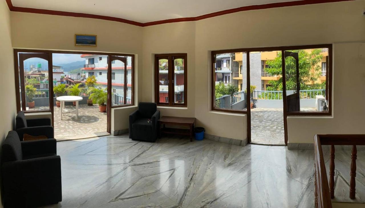 Hotel Blue Magnet Pokhara Luaran gambar