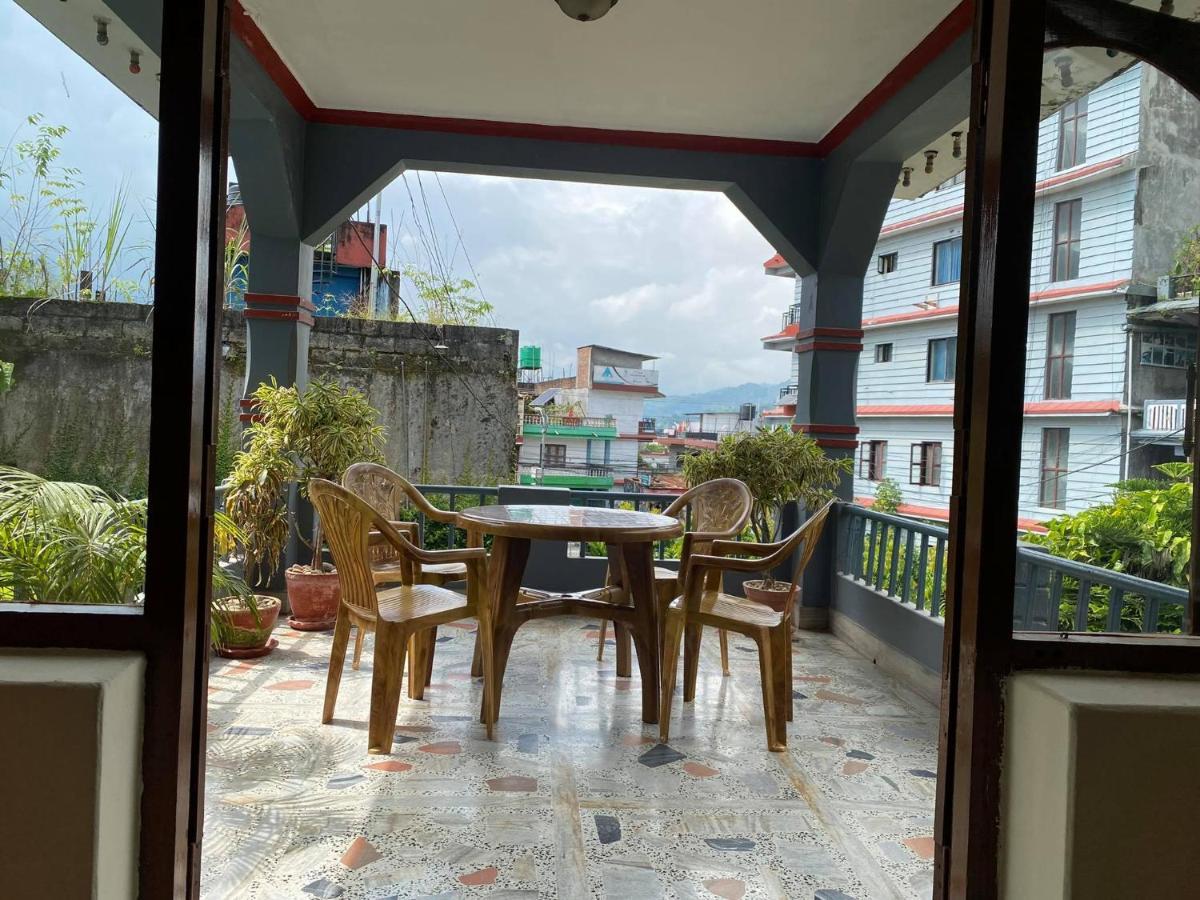 Hotel Blue Magnet Pokhara Luaran gambar