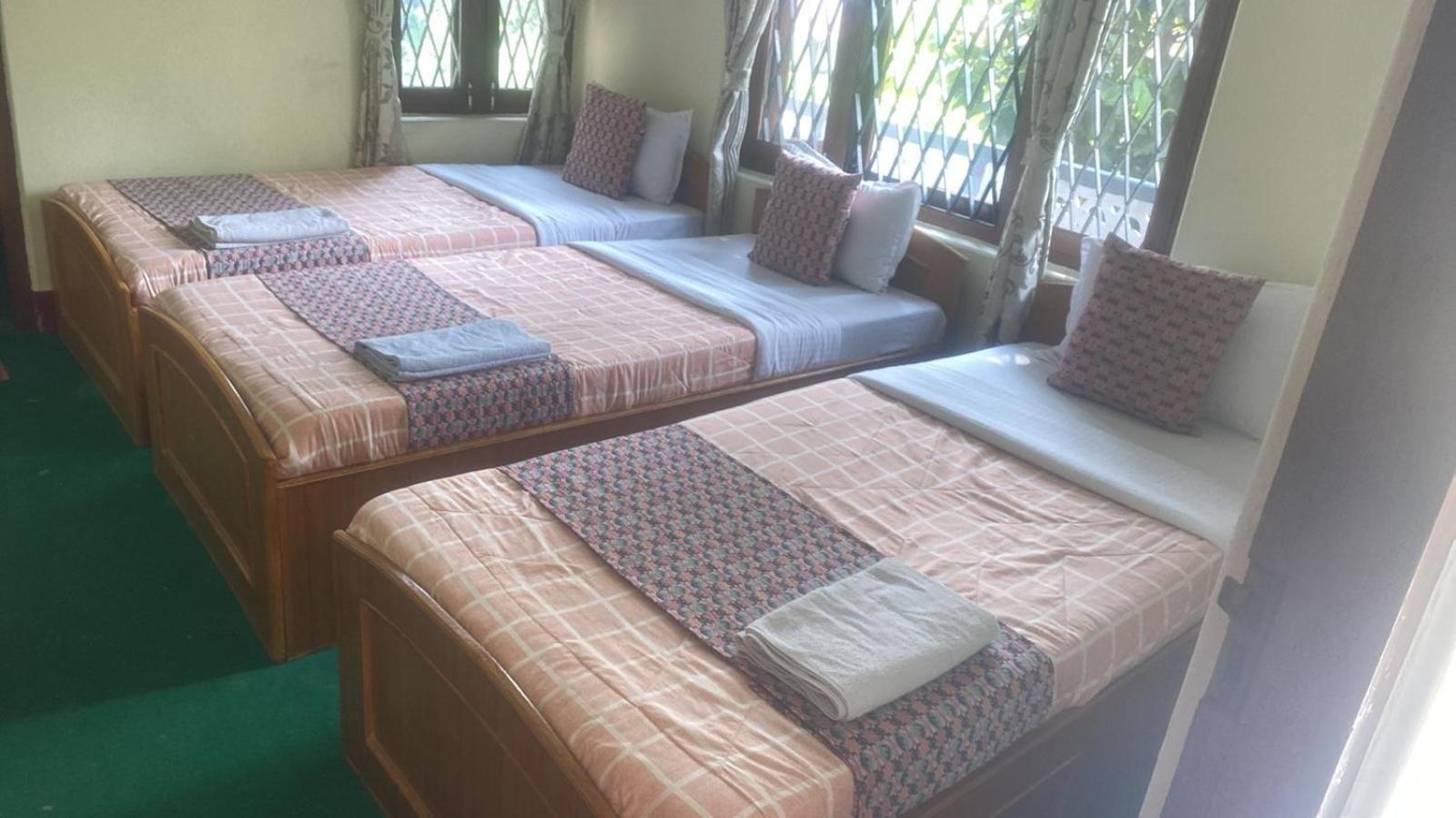 Hotel Blue Magnet Pokhara Luaran gambar